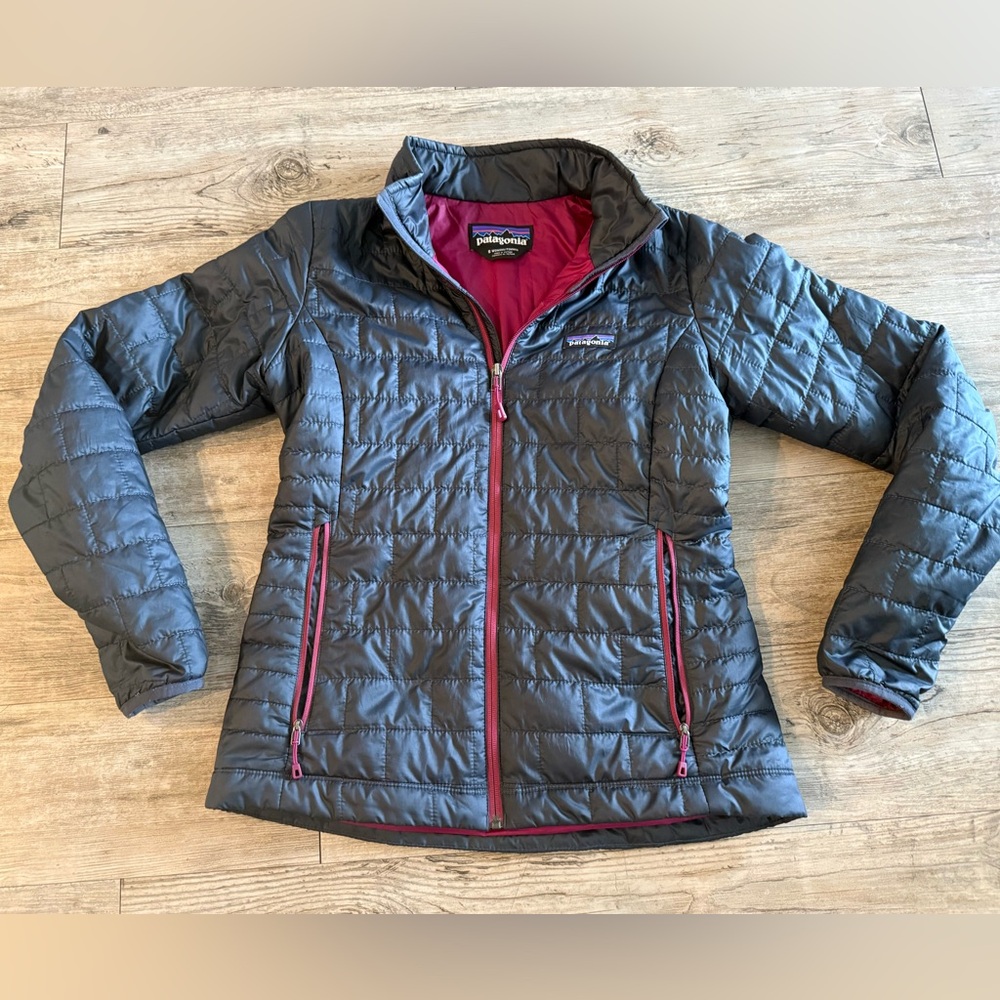 Patagonia Women’s Nano Puff Jacket – Gray – Size Small – Excellent Condition
